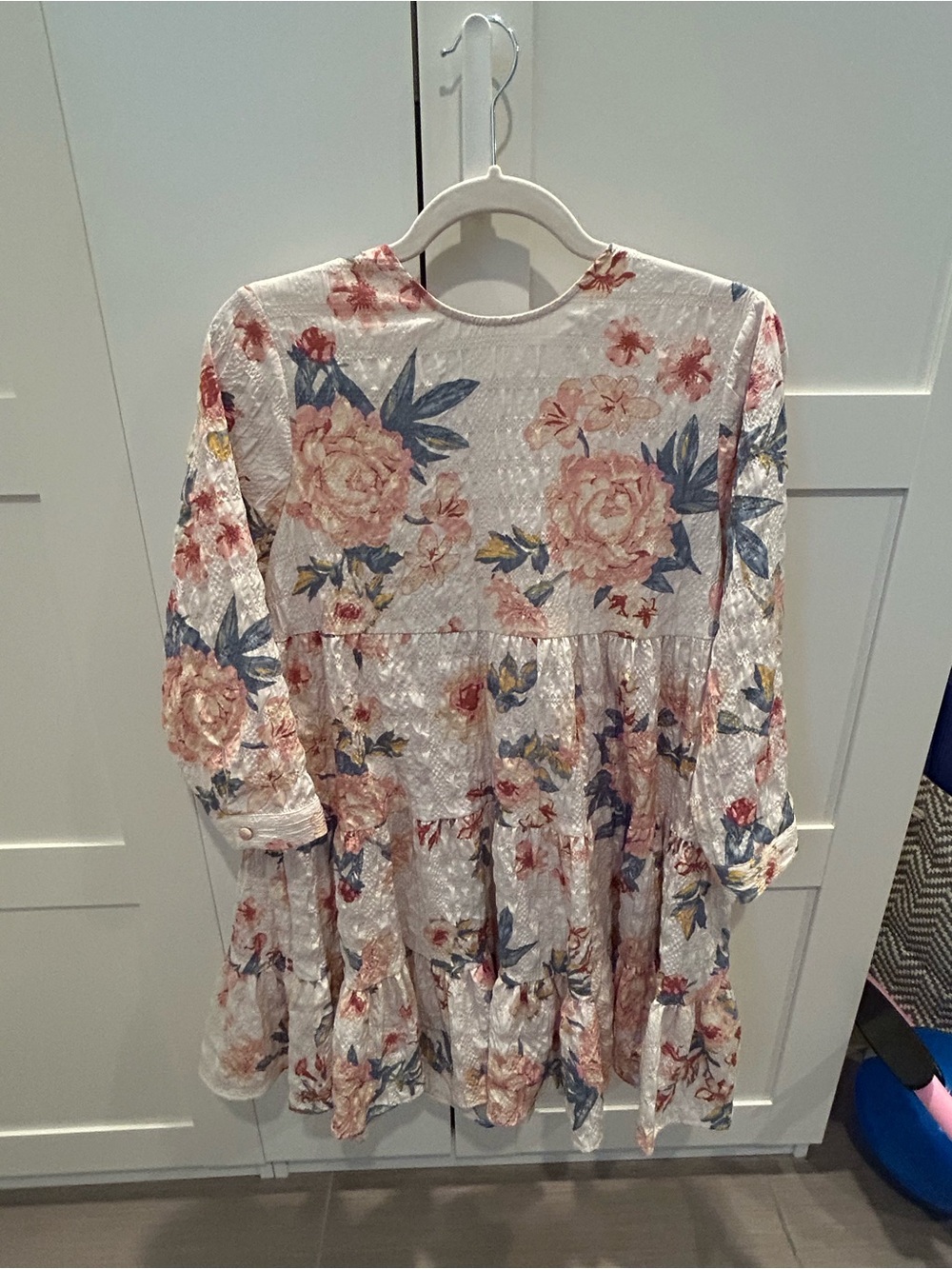 Zara White Floral Tiered Dress with Pink Roses and Blue Leaves